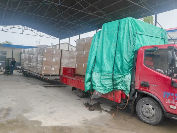 初效袋式過(guò)濾器發(fā)貨—新鄉(xiāng)北方濾器有限公司